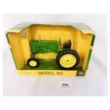 Ertl John Deere Model 40 Tractor