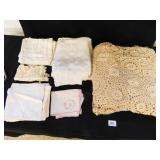 Vintage Linens Tablecloths-2