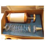 Mirro Cookie Pastry Press in Box