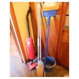 Dirt Devil-Powers Up; Broom; Mops