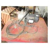 Utilitech Portable Lawn Pump