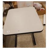 Table w/metal legs, solid surface