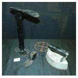 Cobbler repair stand, Shoe lasts