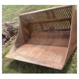 Forklift potato bucket