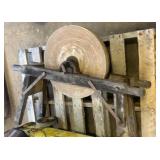 Whetstone grinding wheel