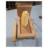 Corn cob squirrel feeder