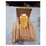 Corn cob squirrel feeder