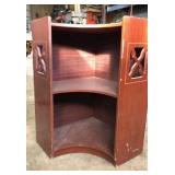 Corner cabinet