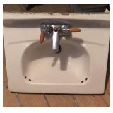Porcelain sink Porcelain sink