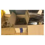 Box lot of kitchen Box lot of kitchen
