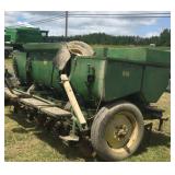 John Deere 416 potato planter