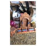 Box lot household items Box lot household items