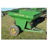John Deere 301 broadcaster John Deere 301 broadcaster