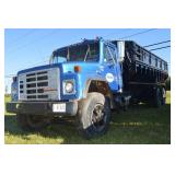 1986 Int. truck with 22 1986 Int. truck with 22