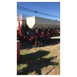 2008 Harriston potato cup planter- 6 row 2008 Harriston potato cup planter- 6 row