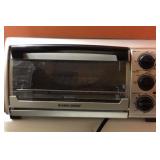 Black and Decker Toaster Oven