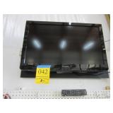 Pasonic TV w/Remote