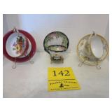 3) Cups & Saucers w/Stand