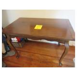Jiffy Dine Table w/ Queen Legs