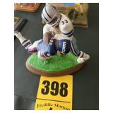 Tony, Dorset and Lawrence taylor football statue