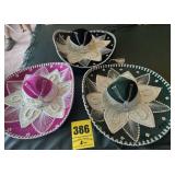 3 sombreros