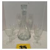 Vintage edge, glass wine, the counter with four
