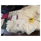 Tablecloth place mats