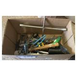 Box of tools for Way stapler Hammer miscellaneous