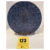 Art deco decorative plate on STAN