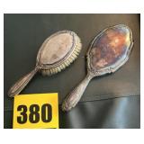 Dresser set