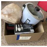 Crockpot and plastic nice forks