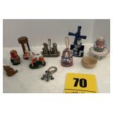 Salt and pepper shakers egg timer miniature