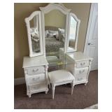 Vanity and vanity stool upstairs