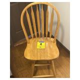 Oak swivel Bentwood chair
