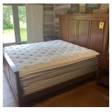 4  Thomasvilke Bedroom Suit, king size bed,