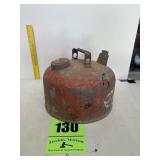 Metal gas can