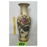 20th century Japanese vase 17 1/2 inches tall