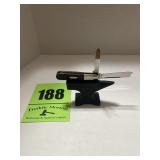 Case two blade, razor knife anvil is for display