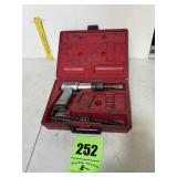 Snap on air chisel