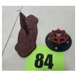 2 coat hangers
