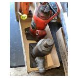 (2) Bottle Jacks