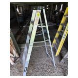 Aluminum 6 Foot Step Ladder (Husky)