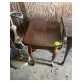 Drop Leaf End Table