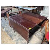 Vintage Pine Drop Leaf Table w/Leaves