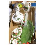 Holly Decor Pieces