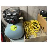 3 Gallon Compressor w/Attachments