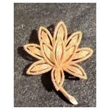 Vintage Gold Tone Floral Brooch