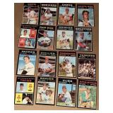 Collection of (16) Vintage 1971 Topps Baseball