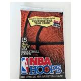 UNOPENED Pack of Vintage Basketball Cards