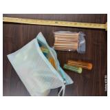Lots of plastic container with lid